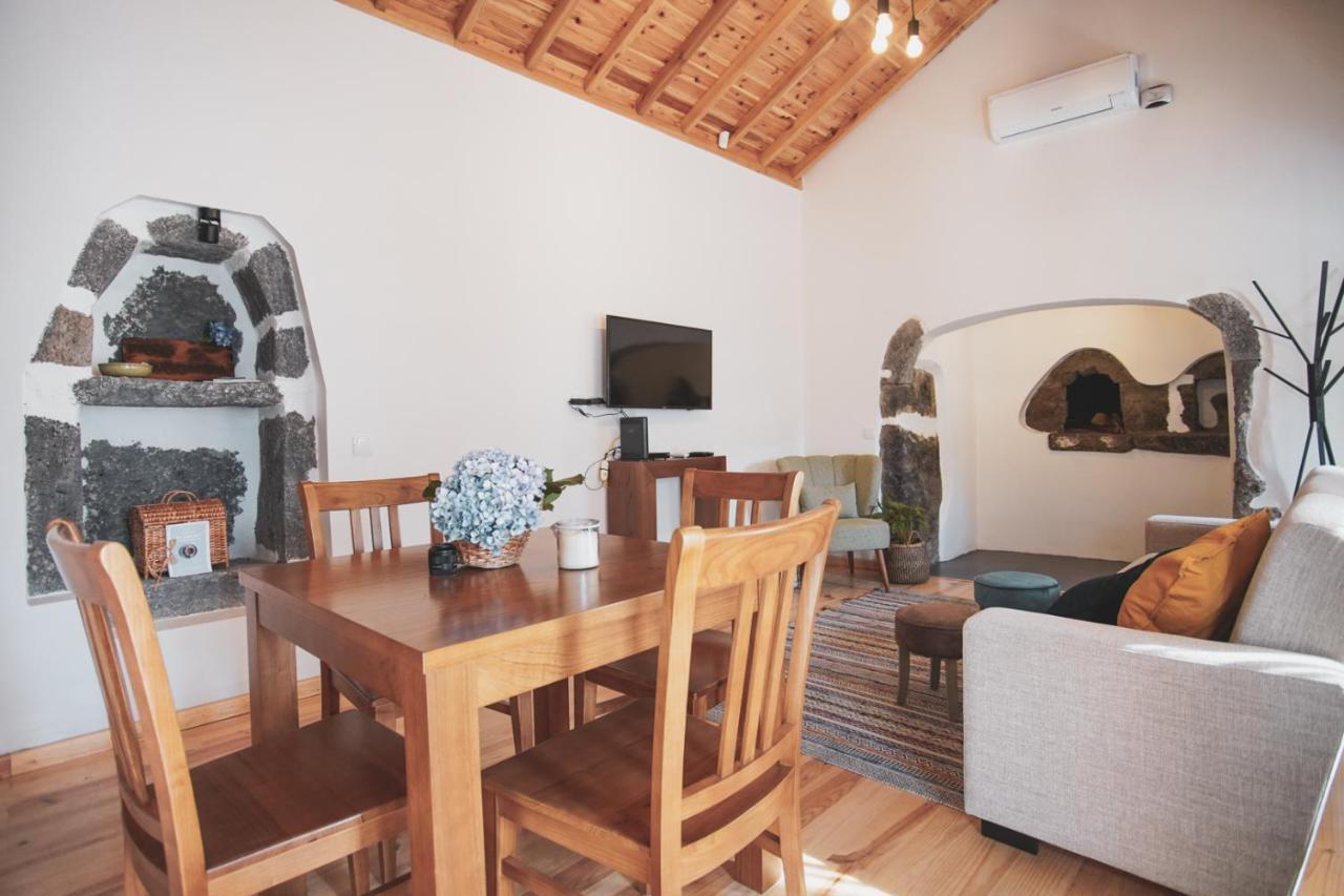 Вилла Casas Da Ribeira Санта-Барбара Экстерьер фото